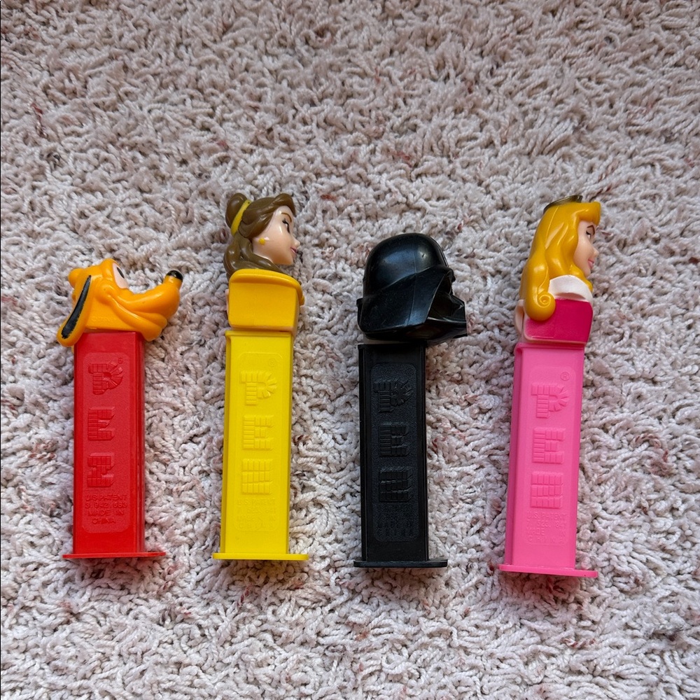 Classic Pez Dispensers Set
